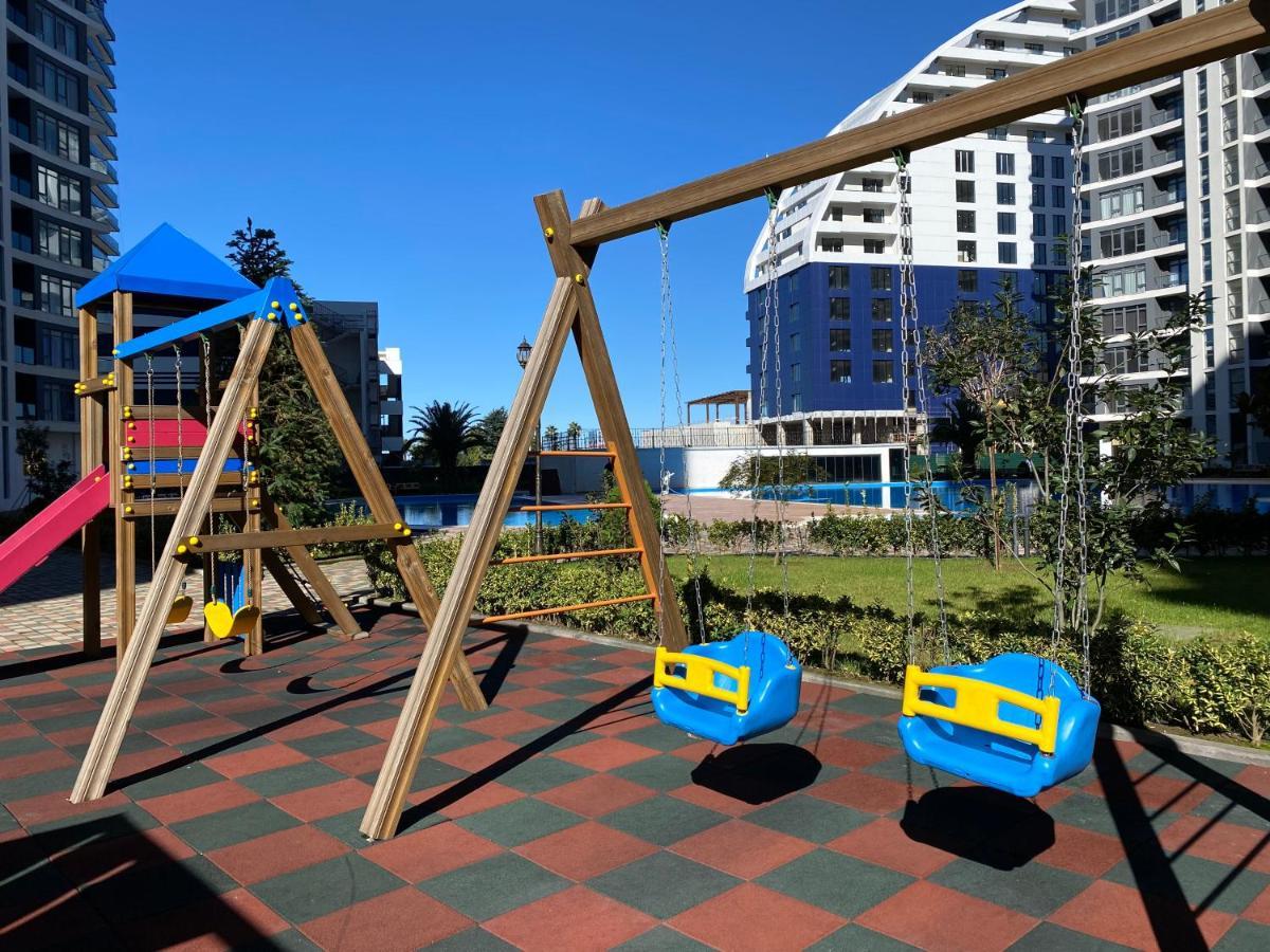 White Sails Residential מלון דירות באטומי