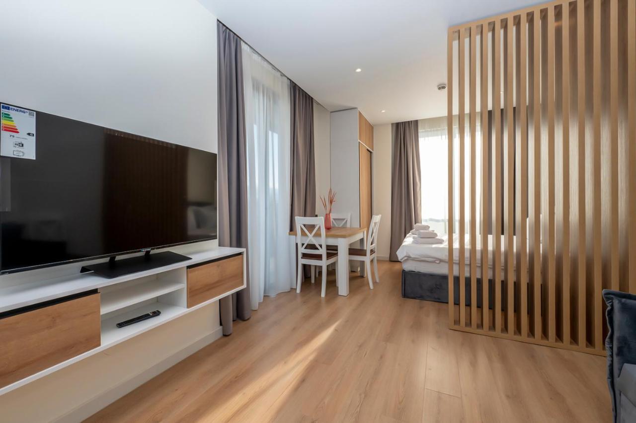 מלון דירות White Sails Residential 4*